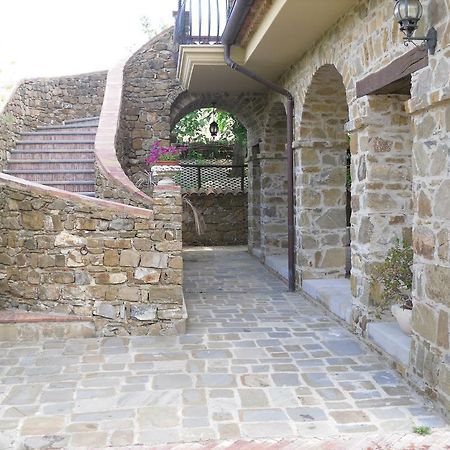 La Ginestra Hotel Castel San Lorenzo ภายนอก รูปภาพ