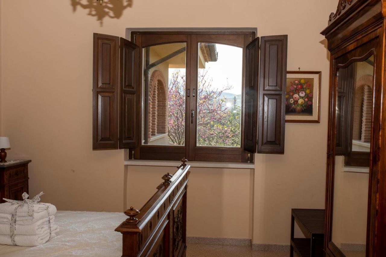 La Ginestra Hotel Castel San Lorenzo ภายนอก รูปภาพ