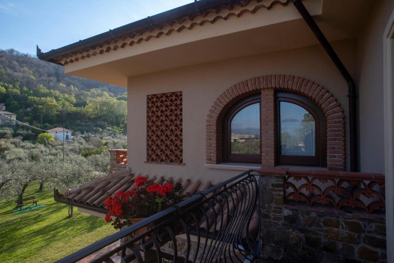 La Ginestra Hotel Castel San Lorenzo ภายนอก รูปภาพ