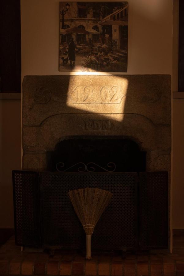 La Ginestra Hotel Castel San Lorenzo ภายนอก รูปภาพ