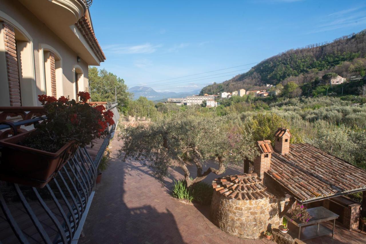La Ginestra Hotel Castel San Lorenzo ภายนอก รูปภาพ