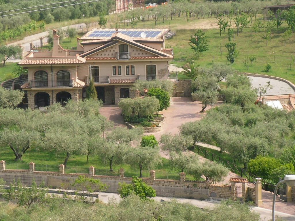La Ginestra Hotel Castel San Lorenzo ภายนอก รูปภาพ