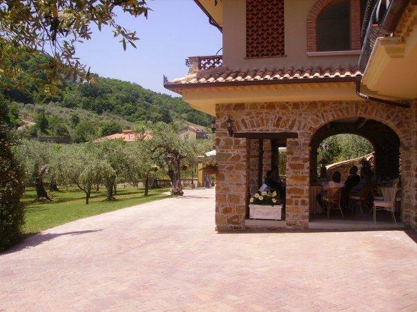 La Ginestra Hotel Castel San Lorenzo ภายนอก รูปภาพ