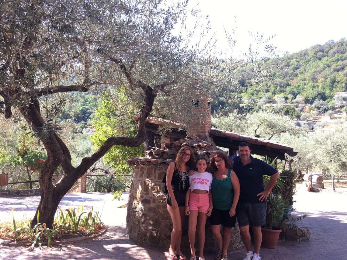 La Ginestra Hotel Castel San Lorenzo ภายนอก รูปภาพ