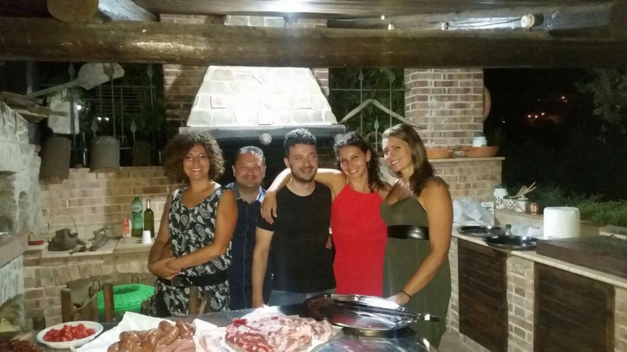 La Ginestra Hotel Castel San Lorenzo ภายนอก รูปภาพ